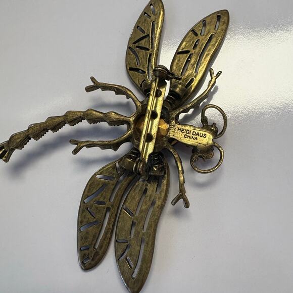 Heidi Daus Flutter Dragonfly Pin Purple Multicolor Crystal Brooch - Picture 5 of 8